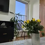 With Moutain View - Free Parking