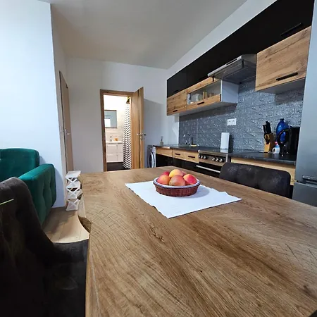 With Moutain View - Free Parking