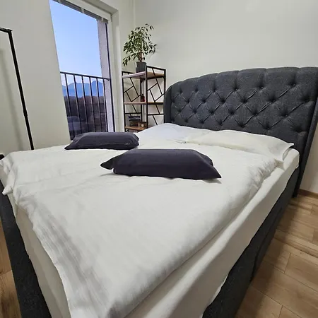 Apartmán With Moutain View - Free Parking